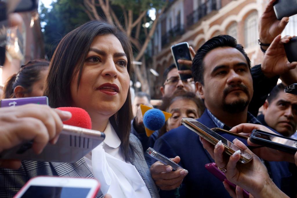 Claudia Rivera Vivanco, justificó que siempre los cambios de administraciones representan un desfase en algunos tiempos, “pero es normal” (Agencia Enf
