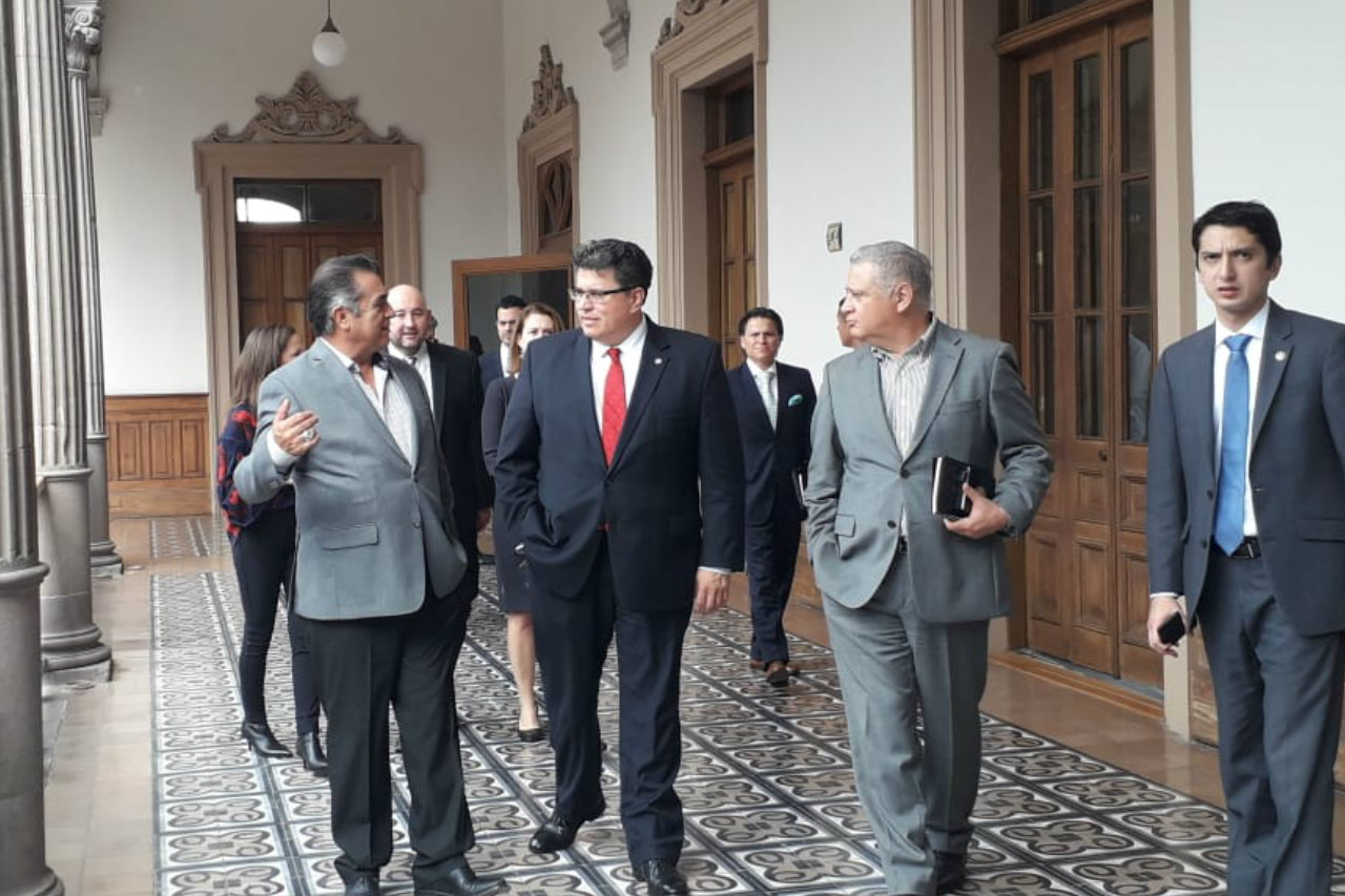 El gobernador indicó que la reunión busca potencializar el intercambio económico entre Nuevo León y Texas. Foto: Eduardo Mendieta