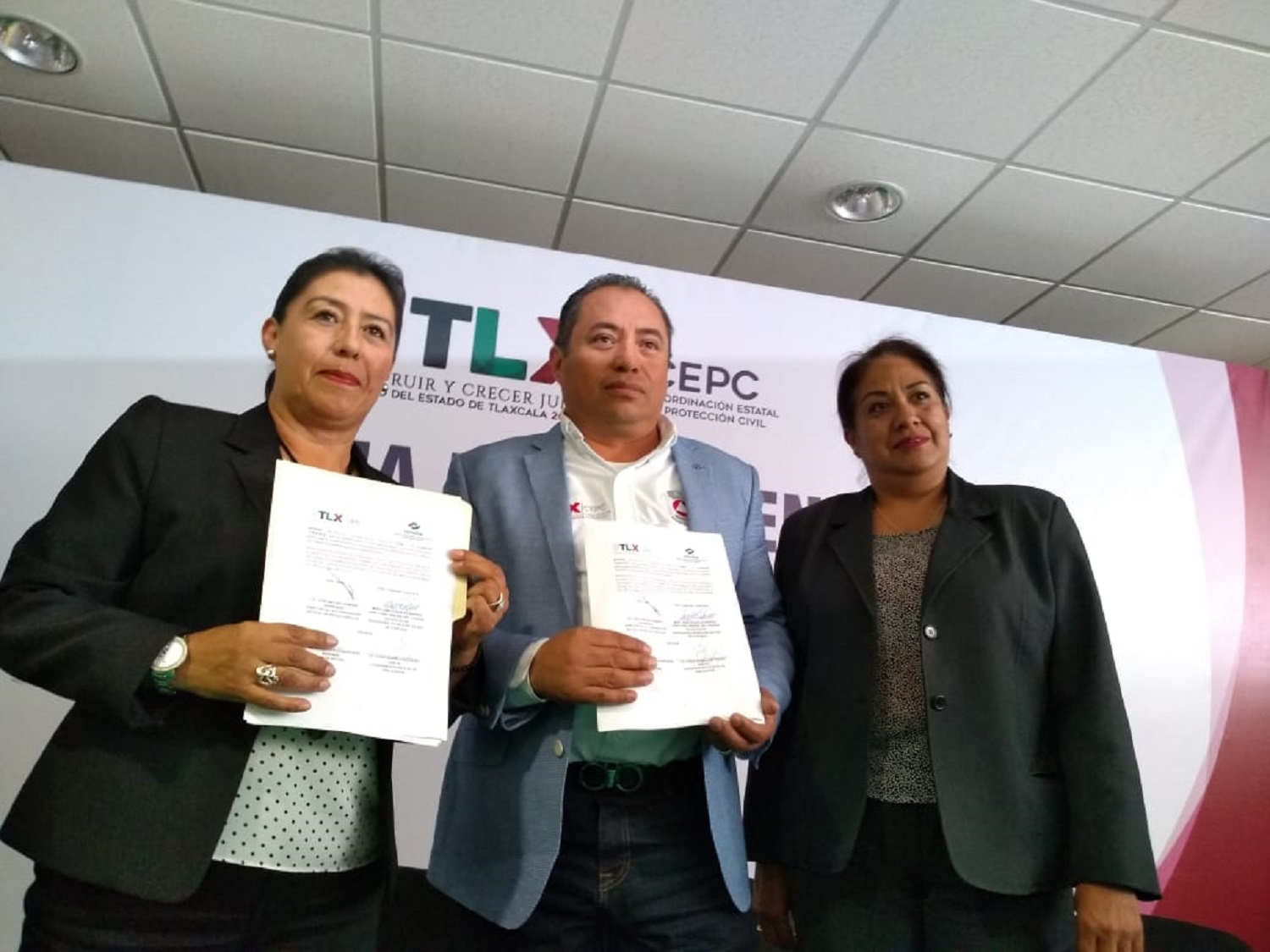 El titular de la CEPC, José Antonio Ramírez Hernández, y la Directora General del Conalep, Irma González Benítez, signaron un convenio de colaboración