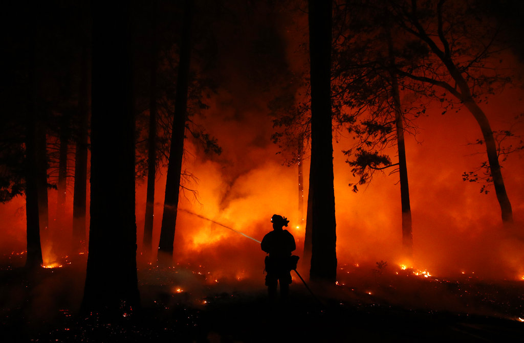 Los incendios en California han provocado la muerte de 11 personas. (AP)