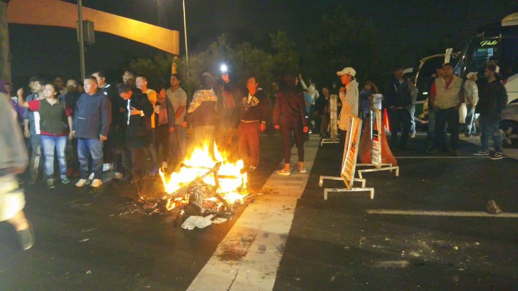 El bloqueo es a la altura de la calle Francisco Macín y CTM Atzacoalco, en el límite del Edomex y la GAM. | César Velázquez