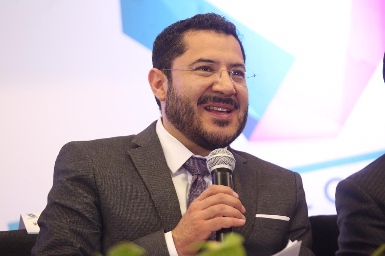 El presidente del Senado, Martí Batres, durante su participación en el foro “El Legado del Grupo Oaxaca”. (José Antonio Belmont)