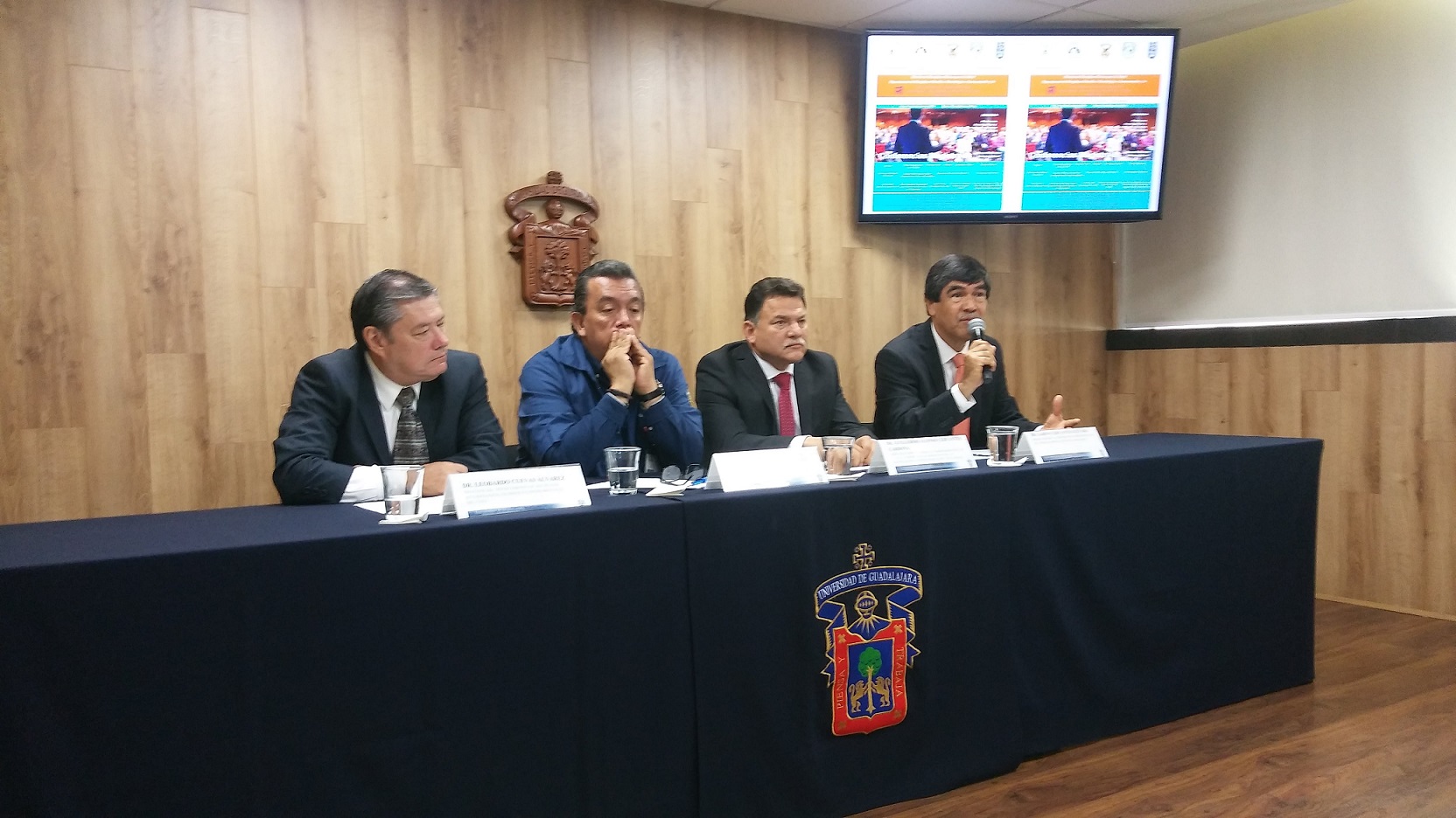 Las recomendaciones del grupo de investigadores incluyen formación a padres y tutores y a los propios adolescentes. (MARICARMEN RELLO)