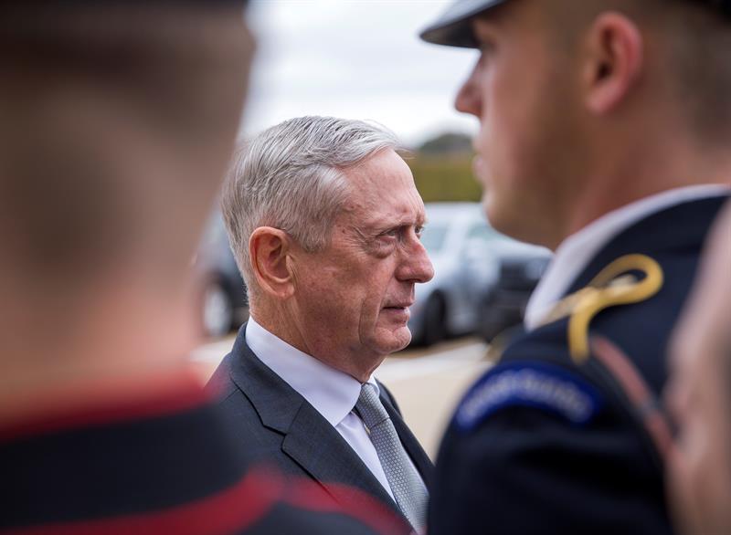 Jeff Matis, secretario de Defensa de Estados Unidos, acudirá a la frontera para apoyar a policías migratorios. (EFE)