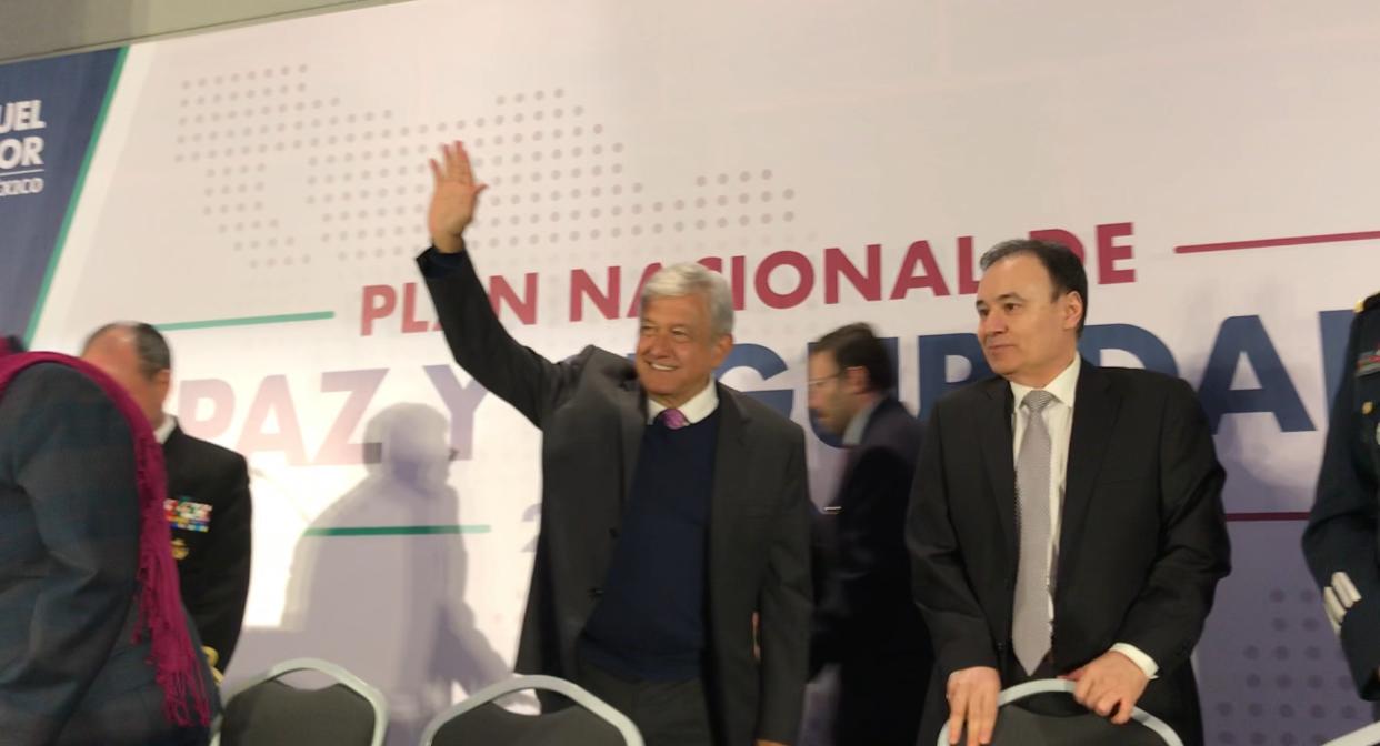 AMLO a su llegada para presenta su Plan Nacional de Paz y Seguridad. (José Antonio Belmont)