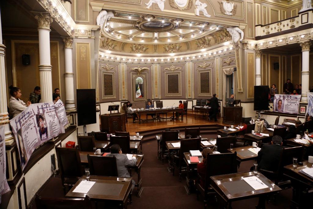 Diputados tomaron la tribuna del Congreso del Estado al negarseles la palabra en la misma (Agencia Enfoque)