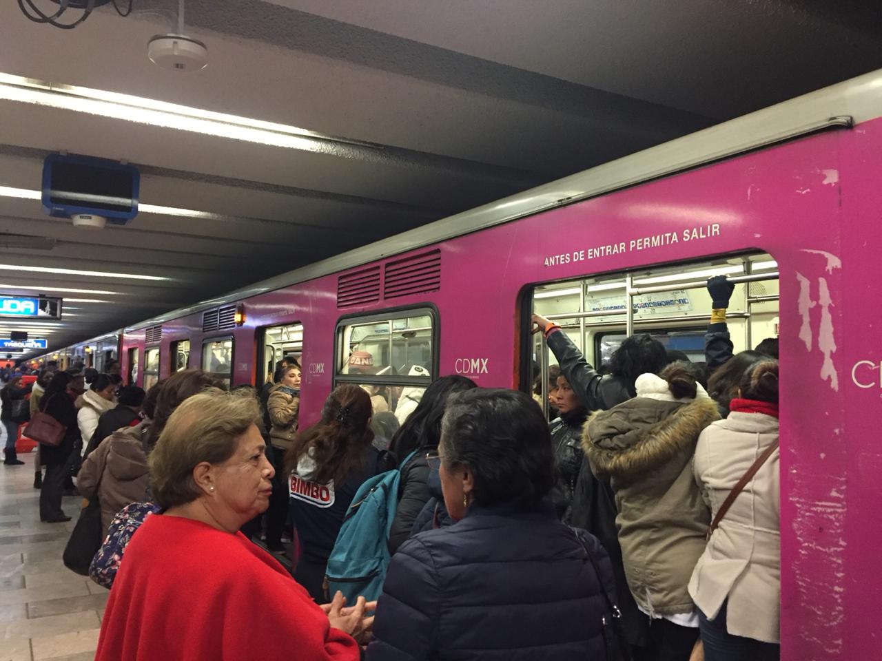 El Metro informó que "en breve se normalizará el servicio". | Rosalía Solis