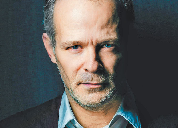 En el filme da vida a Nicolas Flamel, un alquimista. (Especial)