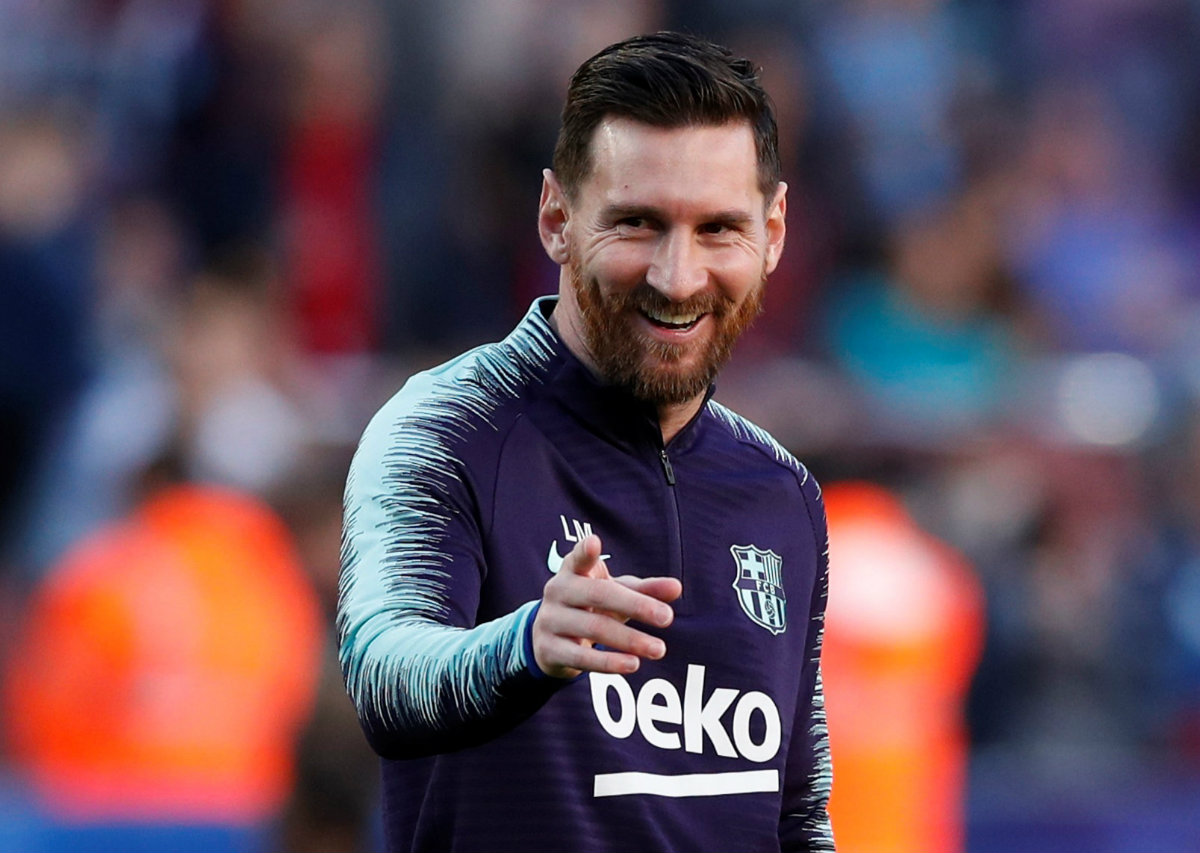 Lionel Messi cumple 15 años de su debut con el Barcelona (Reuters)