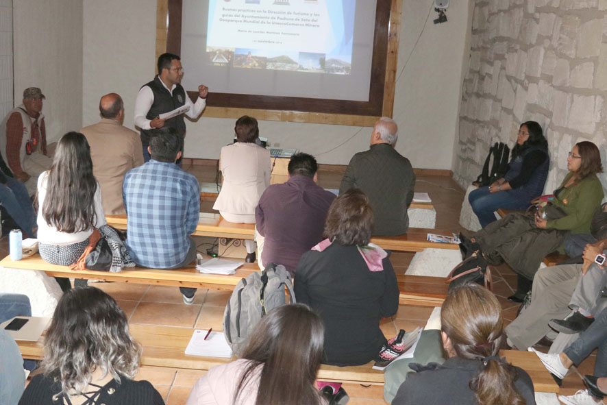 Seminario Turismo y Geo Turismo del Patrimonio Cultural e Histórico del Geo Parque de la Comarca Minera. (Cortesía)