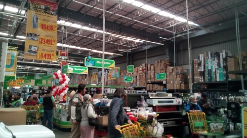 Consumidores. (Alondra Ávila)