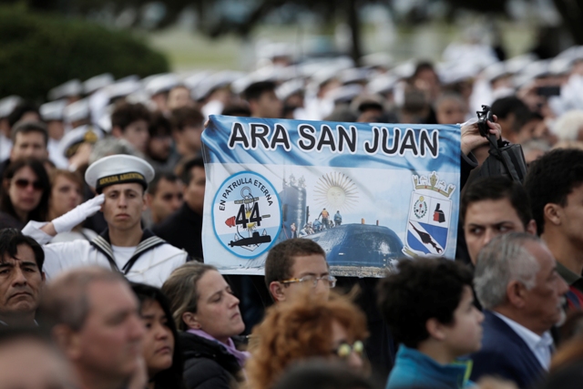 Los deudos de la tripulación del ARA San Juan exigen al gobierno argentino recuperar los cuerpos/AP.