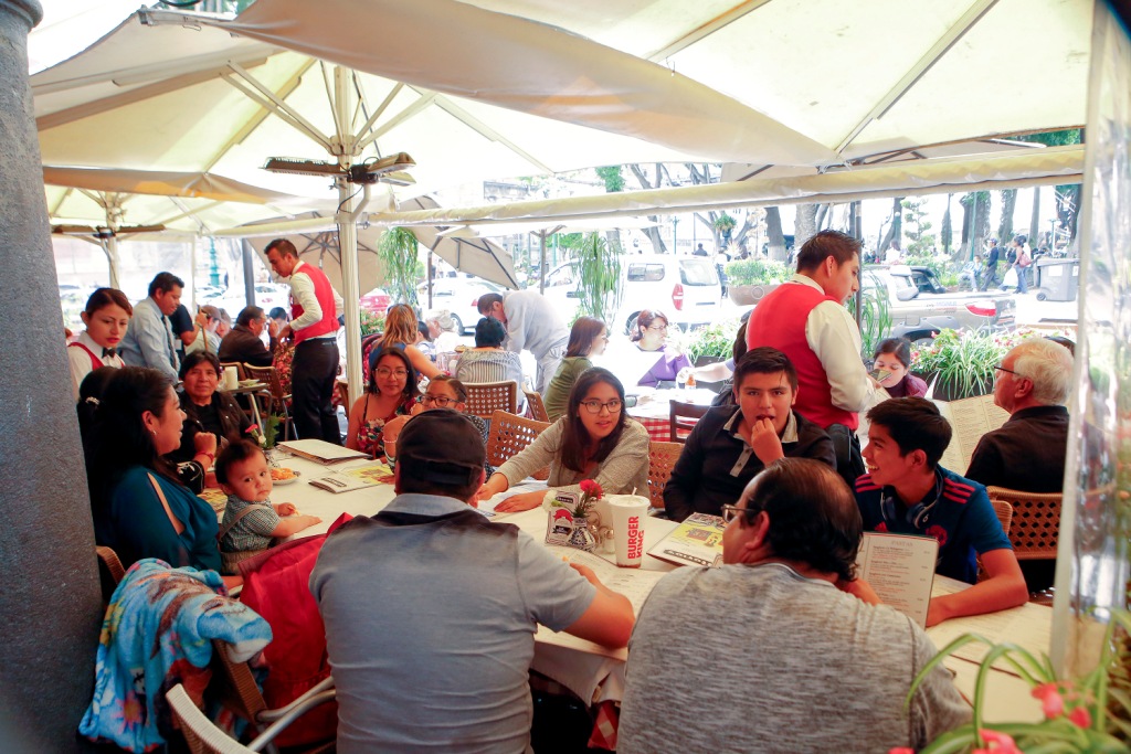 Implementarán estrategias en restaurantes para combatir robo (Andrés Lobato)