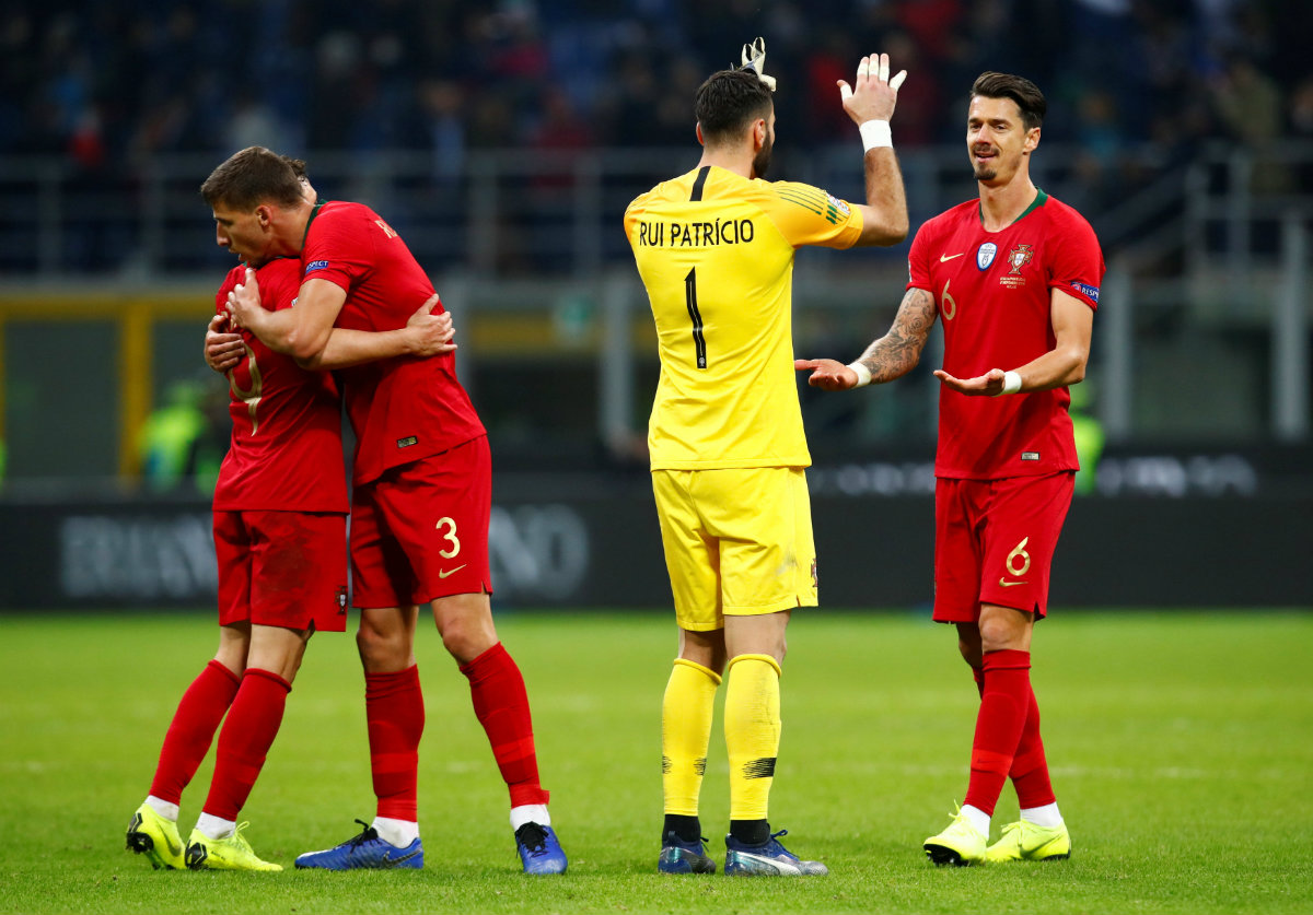 Portugal empató 0-0 ante Italia y logró la clasificación a la 'final four' (Reuters)