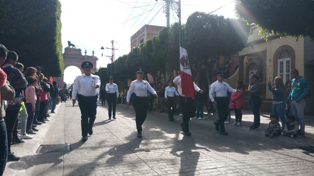 Desfile 20 de noviembre (Jessica de la Cruz)