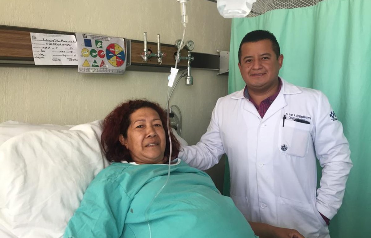 La paciente María Rodríguez después de la operación (Tomada de: @Tu_IMSS)