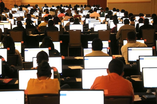 Profesores participan en el proceso de evaluación docente/Cuartoscuro.