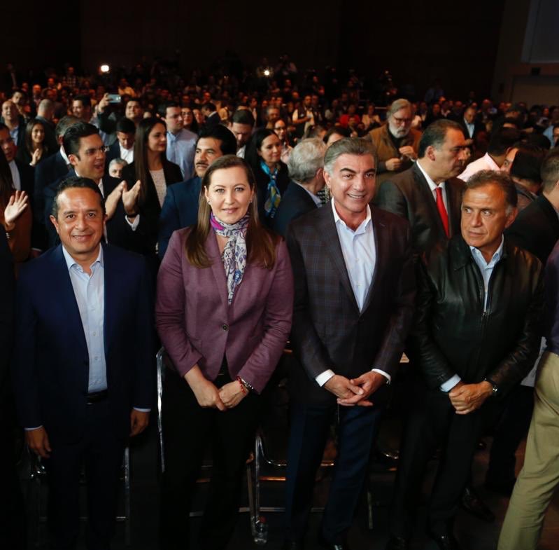 Martha Erika Alonso acompaña a Marko Cortés en su toma de protesta como dirigente nacional del Pan (Especial)