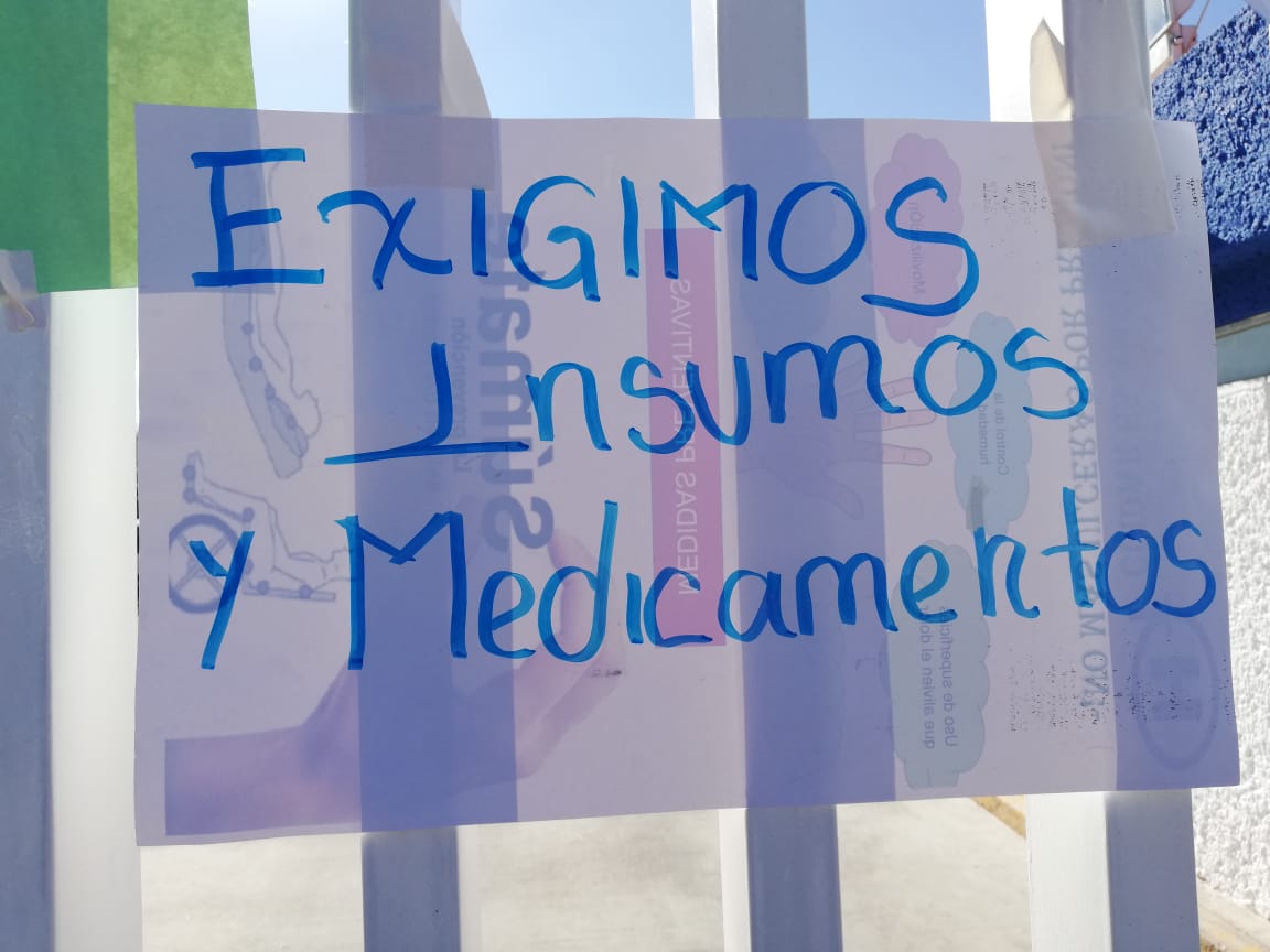 Trabajadores del Hospital GEneral de Tehuacán realizaron paro de labores (Apolonia Amayo)