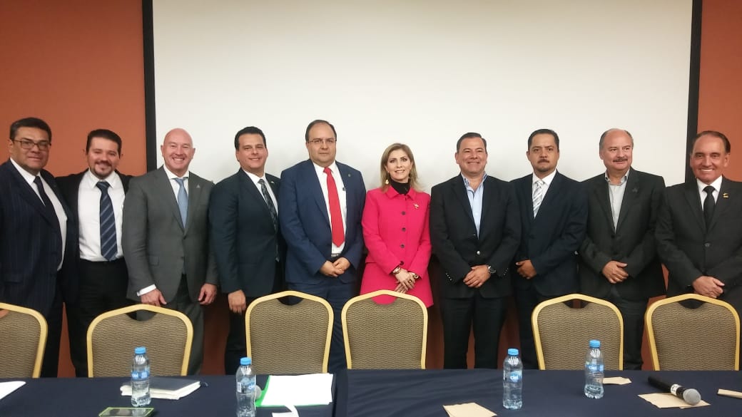Presidentes de diferentes cámaras de Guanajuato (Jessica de la Cruz)