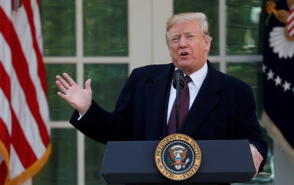 Trump aludió a un sistema de migración sobrecargado para su reciente resolución. Reuters