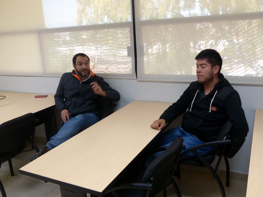 Algunos de los estudiantes llegaron a la región contemplando el dinero de las becas para vivir. (Luis Alberto López)