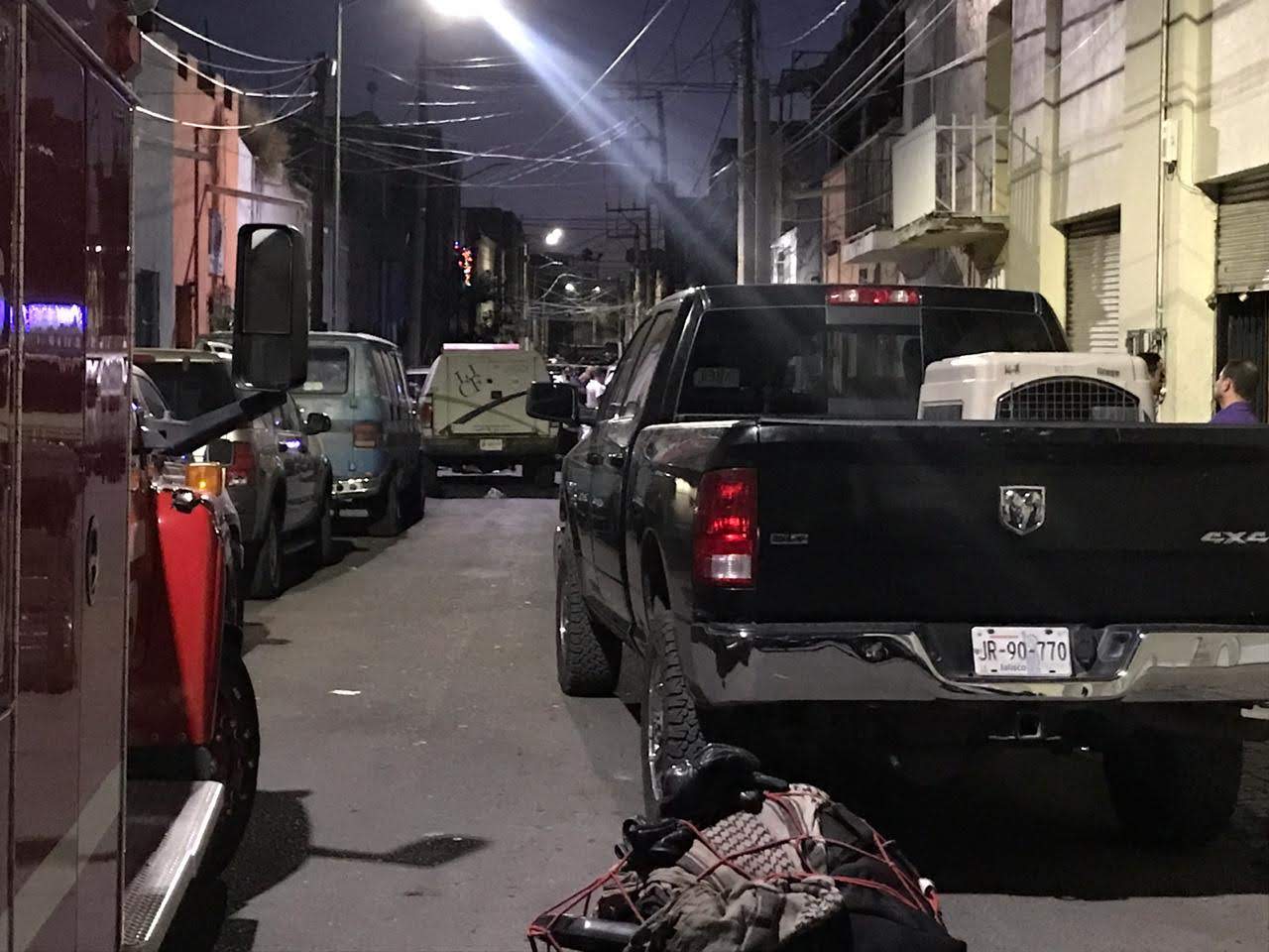 La fosa clandestina fue localizada en una vivienda ubicada en el barrio de Analco. (Jorge Martínez)