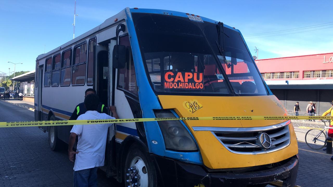 Al llegar al cruce de la Avenida 11 Norte, fue arrollado por el conductor de la unidad 14 Ruta 13