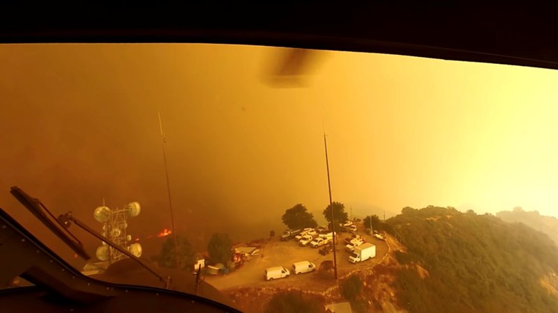 Los bomberos tienen controlado en un 85 por ciento el fuego.
