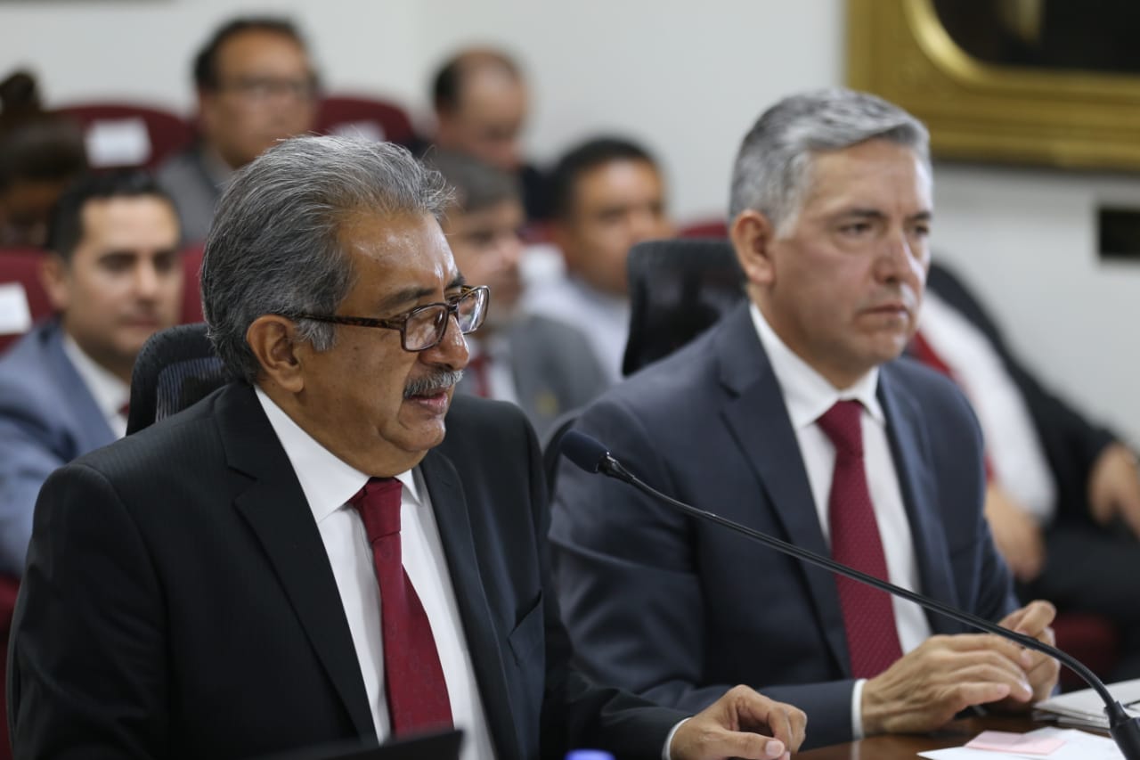 El secretario fue cuestionado en temas de infraestructura, falta de maestros y docentes cesados. (Jorge Sánchez)