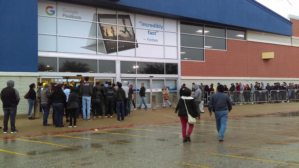 Tamaulipecos a la espera del “Black Friday”.