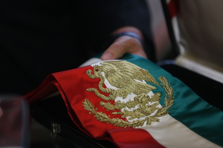 La banda presidencial es de uso exclusivo del jefe del Ejecutivo y es símbolo de su responsabilidad/Araceli López.