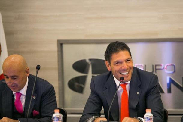 Carlos Hank llamó al consumo responsable por fechas navideñas. (Especial)