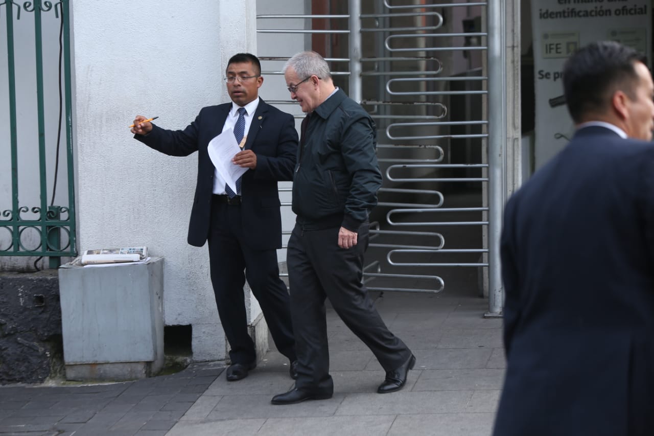 El ex comisionado nacional de Seguridad, Monte Alejando Rubido, llega a Los Pinos/Juan Carlos Bautista.