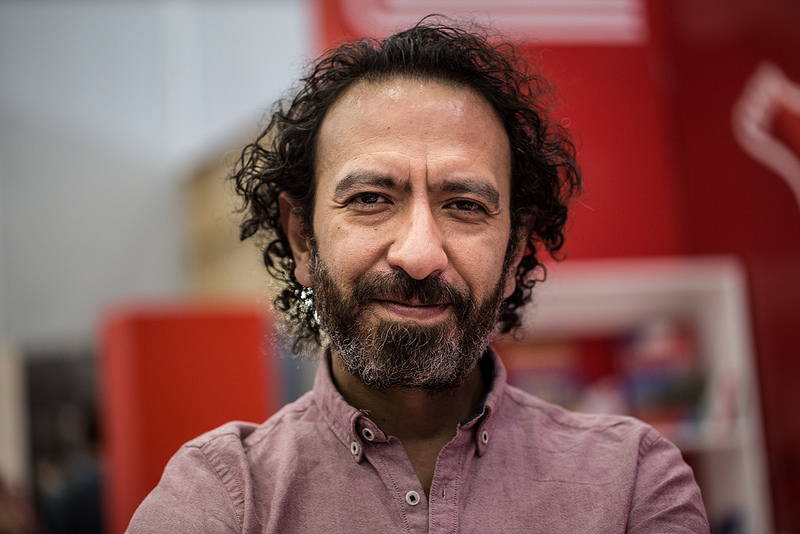 Él es Fernando Rivera Calderón, conocido en Twitter como @monocordio. (Foto: Paula Vázquez)