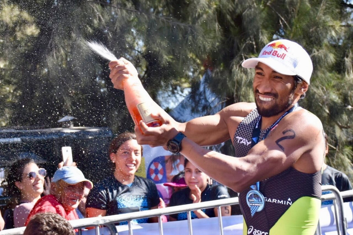 Crisanto Grajales se corona en el primer Triatlón Powerade CdMx 2018 (Indeporte)