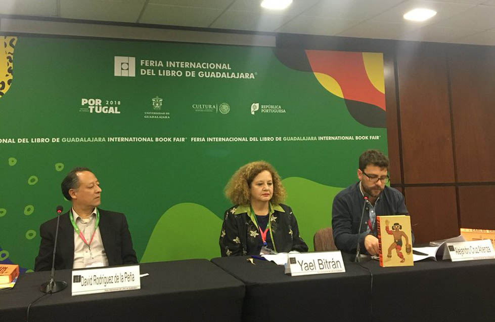 Presentan libro Carlos Chávez y su mundo  en la FIL Guadalajara (Tomada de Twitter @ColegioNal_mx)
