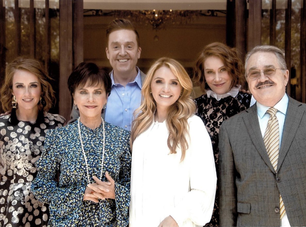 El equipo de 'Ventaneando' en Los Pinos, junto a Angélica Rivera.