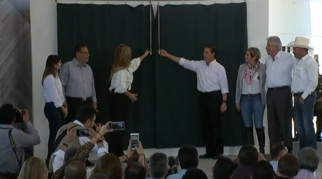 Peña Nieto entregó obra de infraestructura carretera en Sonora/Especial.
