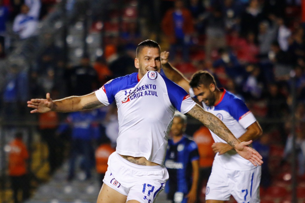 Edgar Méndez de Cruz Azul en festejo de gol (Imago7)