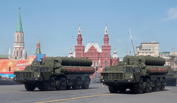 Foto de archivo de misiles S-400, que abatir simultáneamente varios objetivos a una distancia de hasta 400 km. |EFE