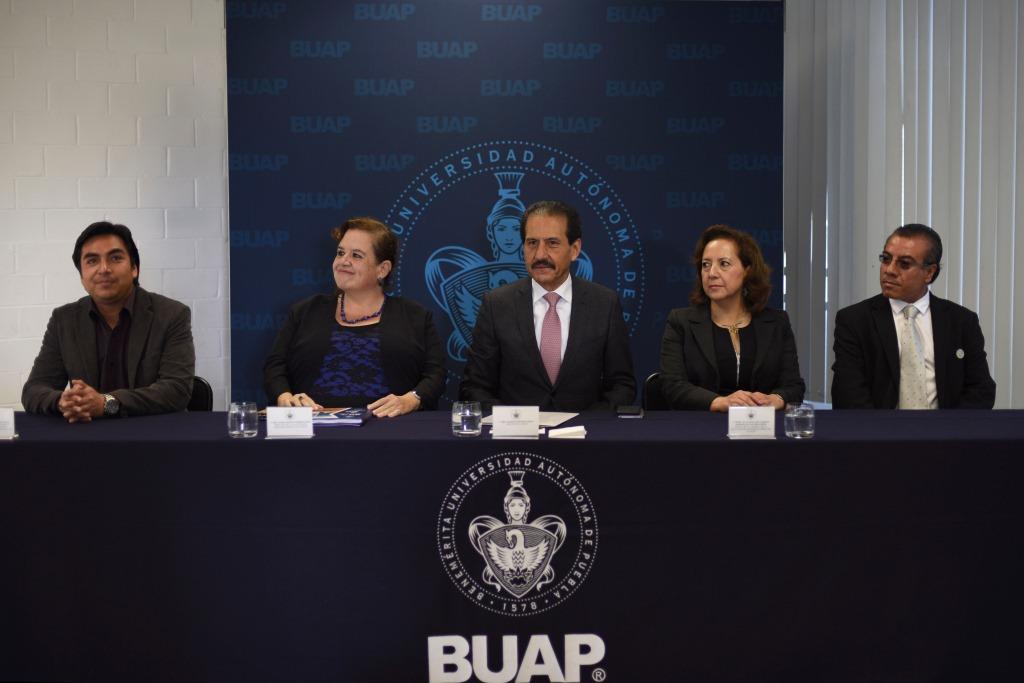 Segundo Informe de Labores de María Auxilio Osorio Lama, directora de la FIQ (Especial)
