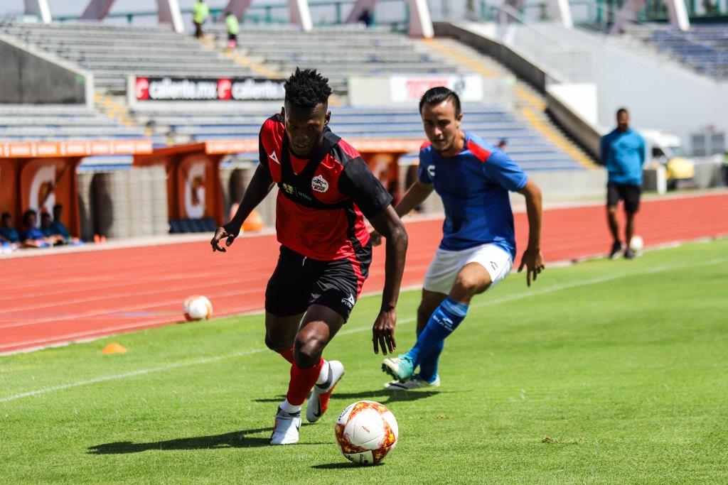 El lateral hondureño desea afianzarse en el club para la próxima campaña (Especial)