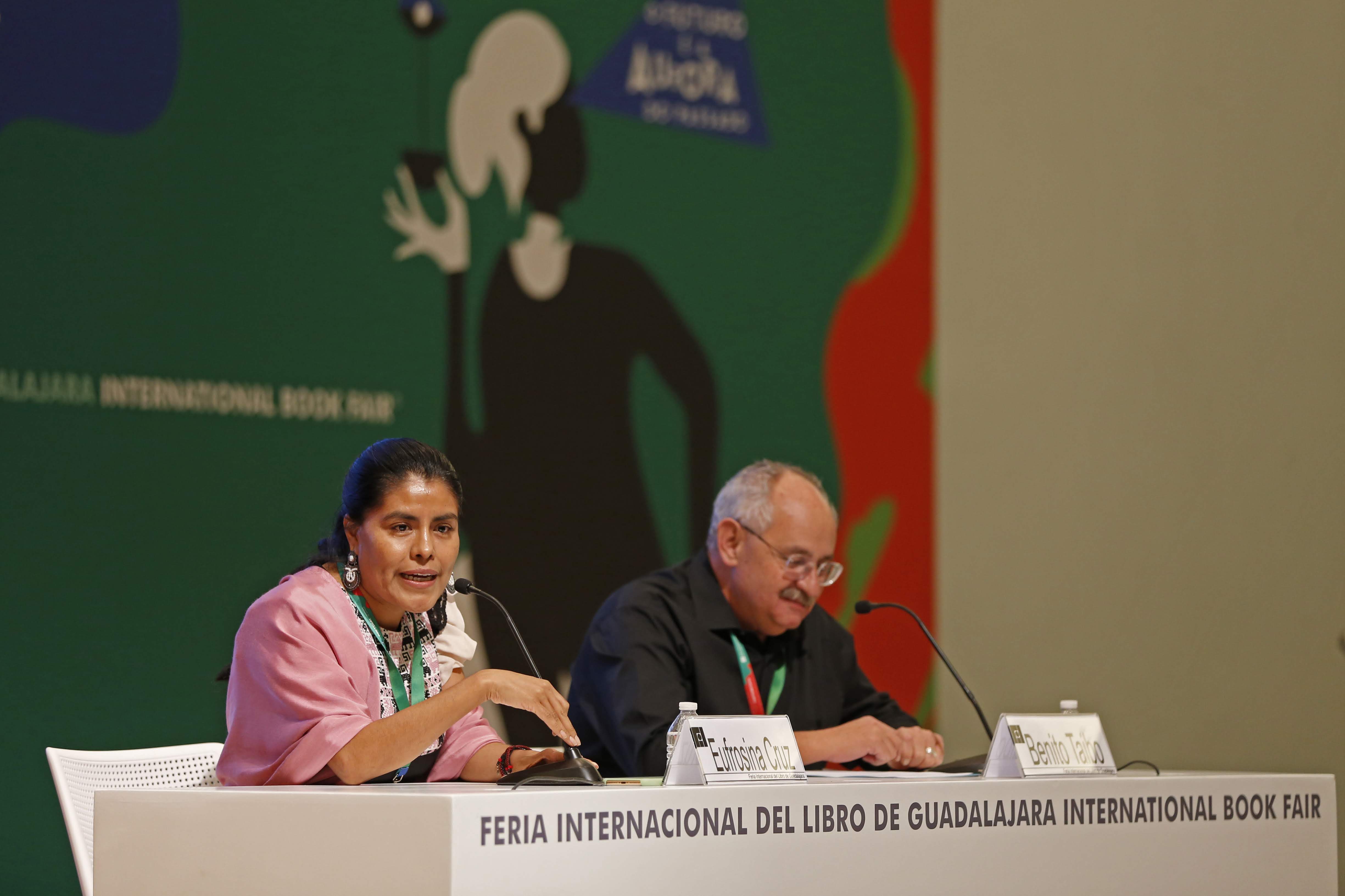La política oaxaqueña y promotora de la igualdad de género participó en la charla Mil jóvenes. (Fernando Carranza)