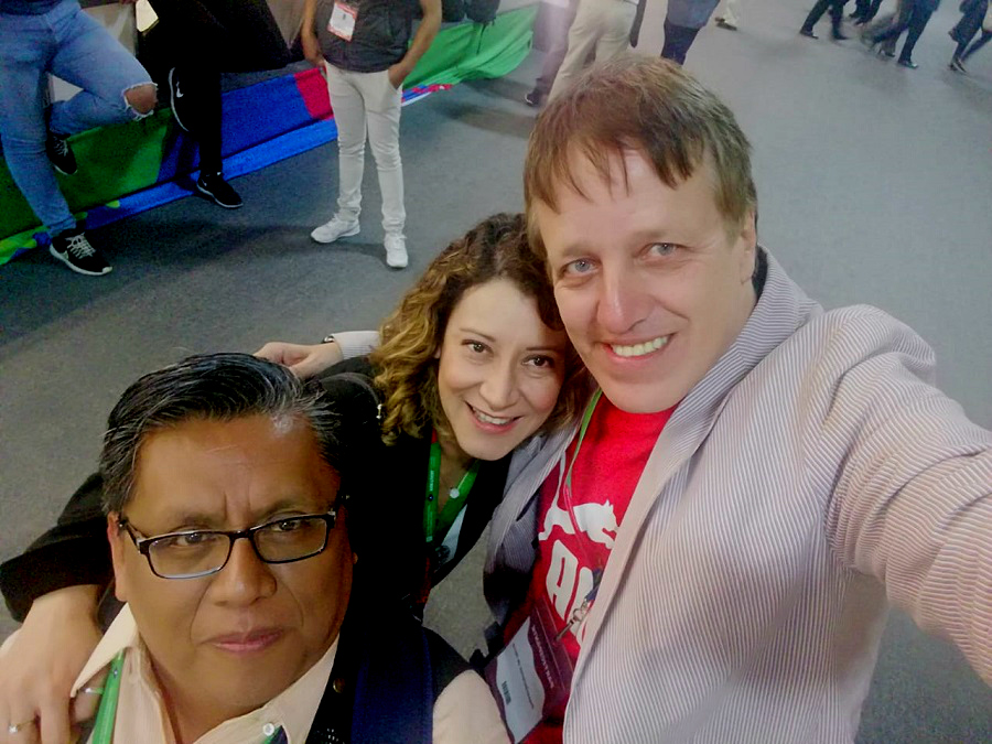'Selfie' con Xavier Velasco. (Foto: Jesús Alejo)