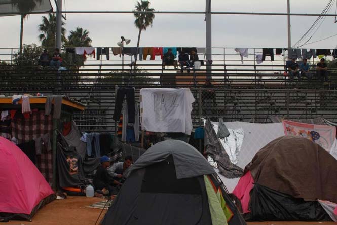 Tijuana y las reacciones frente a la caravana migrante: una crisis humanitaria en el tapón de una botella