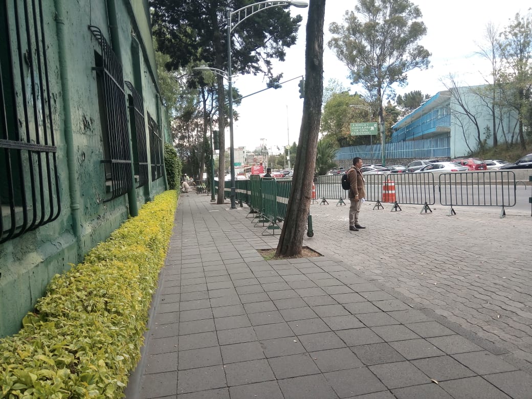 Trabajadores dan últimos toques a Los Pinos/Daniel Venegas.