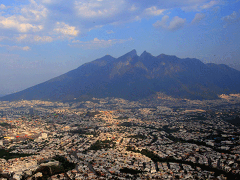La situación política y económica de México, así como del resto del mundo, podrían impactar el crecimiento y el dinamismo del sector. (Roberto Alanís)
