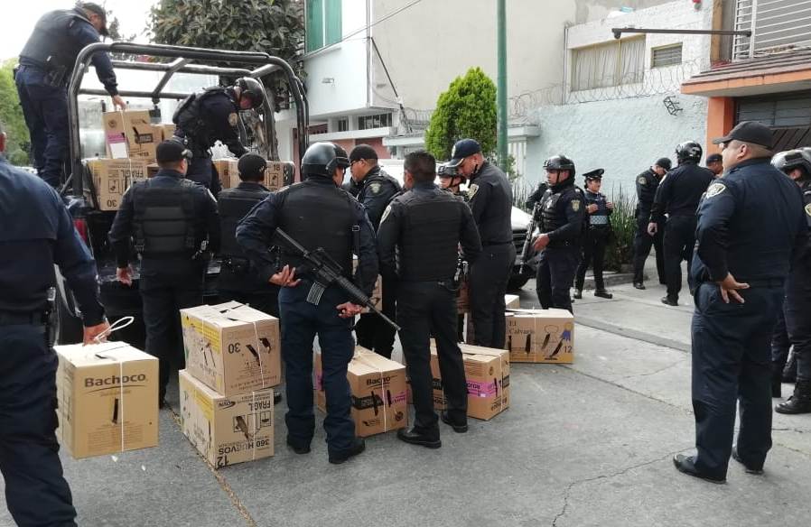 La SSP decomisó los 29 animales de un inmueble en la colonia Vertiz Narvarte. (Gabriel Ortega)