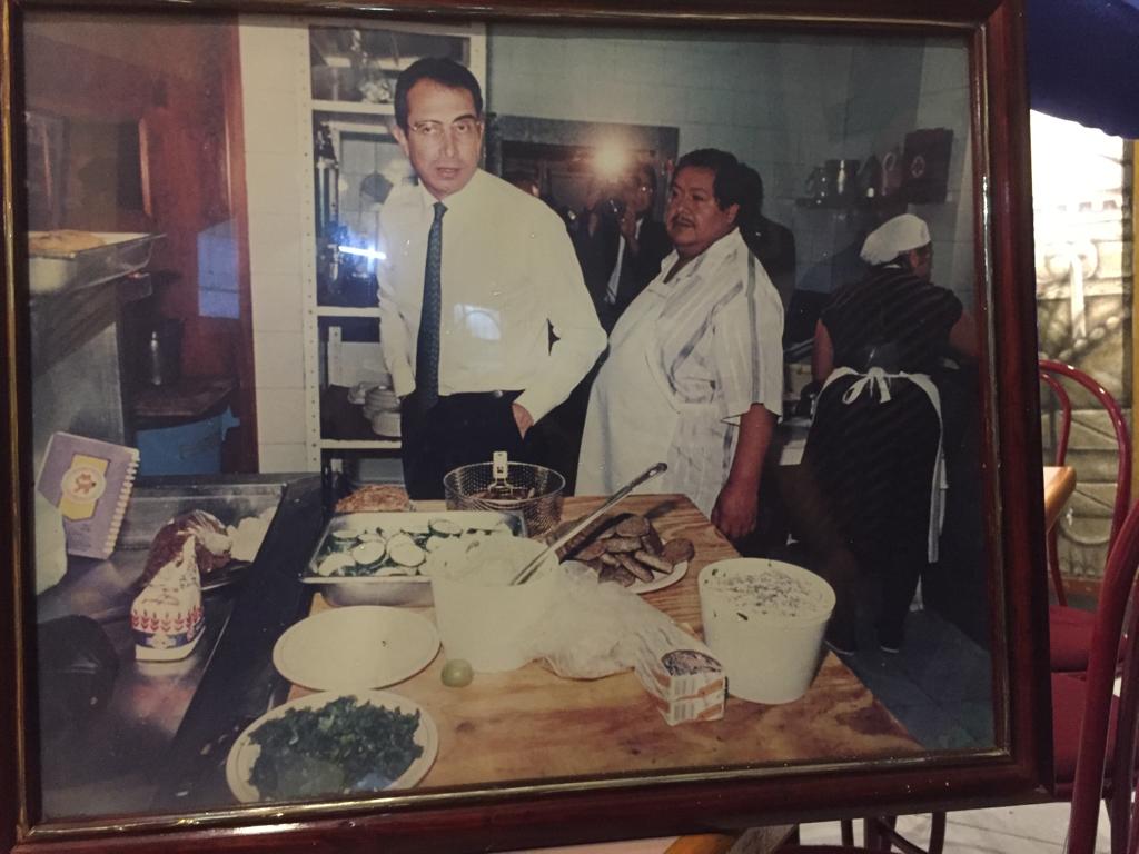 En un famoso restaurante de La Merced han coincidido los presidentes, quienes han disfrutado de los guisos en el lugar. (Humberto Ríos Navarrete)